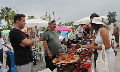 Fethiye Beşkaza Meydanı'nda FETAV tarafından Anneler Günü etkinliği
