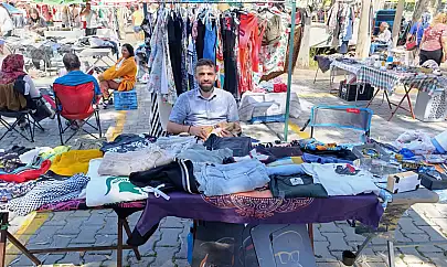 İkinci El Pazarı'nda Sıcaklar ve Pazarlık Gölgesinde Satış Mücadelesi