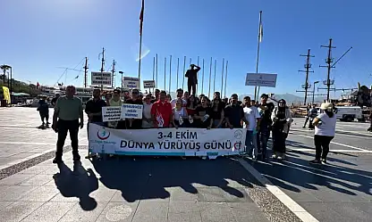 Dünya Yürüyüş Günü'nde Marmaris'te 3 kilometre yürüdüler