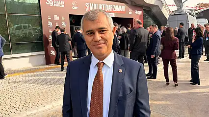 Akın Üstündağ, 'CHP, Türkiye'nin geleceğine yön verecek kadroları belirleyecek'