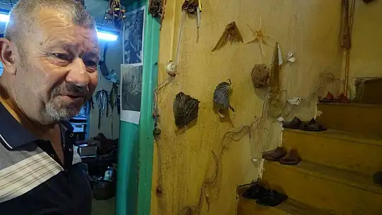 Son Sandaletçi Fevzi Usta Teknolojiye Direniyor