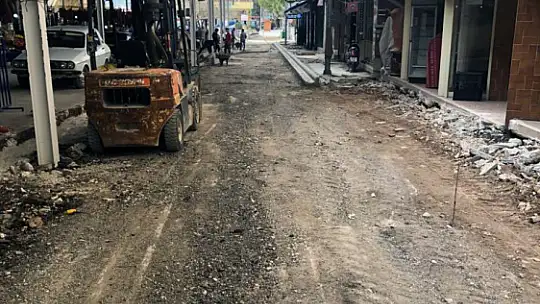Pazaryeri uzay çatı direkleri yenilendi 