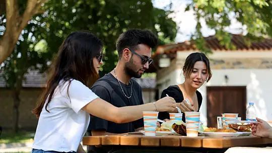 Tarihi Narlı Kahvesi'ne Yoğun İlgi 