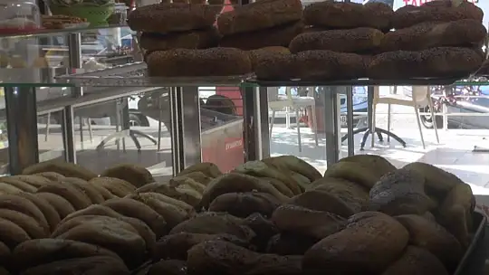 200 gram Ekmek Gayriresmi 2.5 TL