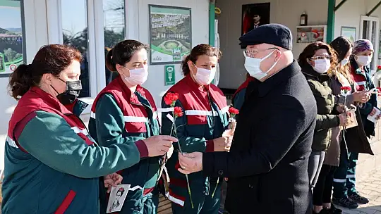 Başkan Gümüş Dünya Kadınlar Günü'nü kutladı