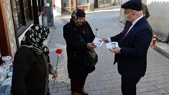Başkan Gümüş Dünya Kadınlar Günü'nü kutladı
