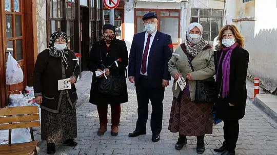 Başkan Gümüş Dünya Kadınlar Günü'nü kutladı