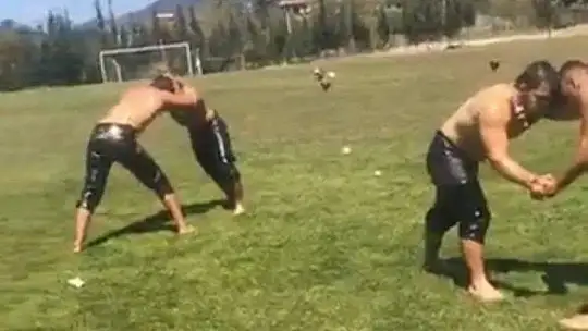 Pehlivanlar antrenmanlarına devam ediyor