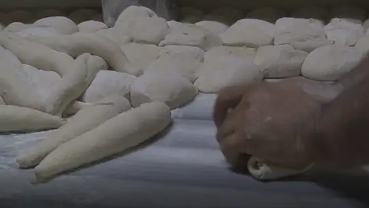 200 gram Ekmek Gayriresmi 2.5 TL