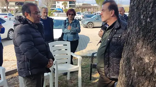 İYİ PARTİ YÖNETİM KURULUNDAN DEPREMZEDELERE ZİYARET