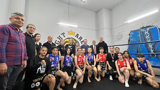 Halk Eğitim kursu sporcuları madalyalarını aldı