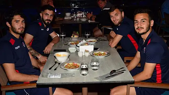 Fethiyespor ikinci maçı kampta bekliyor