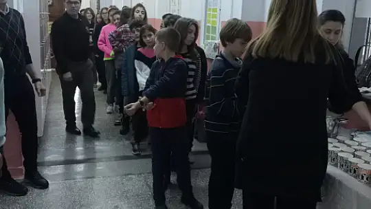 BİR ÇORBA İÇEBİLSEM