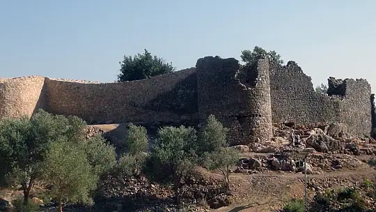 10 ayda kale surları ortaya çıktı