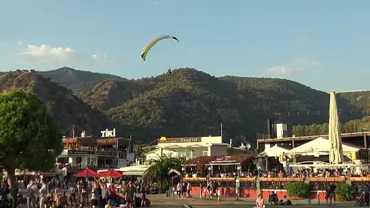 Uysal, 'Festival konaklama sektörüne ve esnafa katkı sağladı'