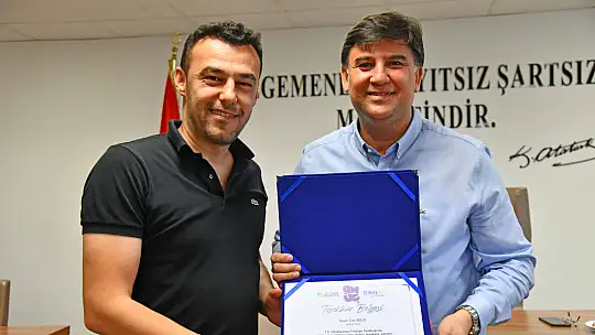 Festivali destekleyenleri unutmadı