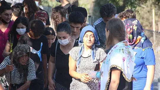 14 yaşındaki Ceyda gözyaşları içerisinde toprağa verildi