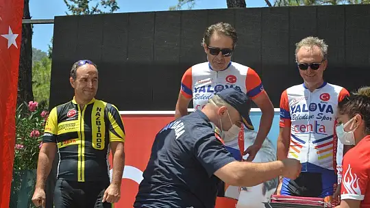 15 Temmuz Bisiklet Turnuvasında şampiyonlar madalyalarını aldı