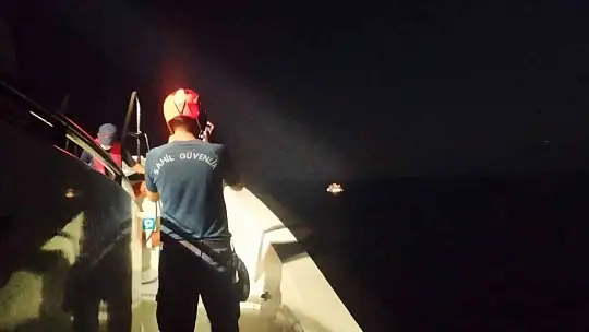 17 düzensiz göçmen yakalandı, 28'i kurtarıldı