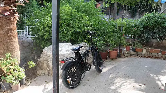 18 YAŞINDA HAYATINI KAYBEDEN BERFİN'İN AİLESİ, KAZANIN AYDINLATILMASINI İSTİYOR