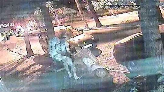 Motosiklet Kundaklama Saniye Saniye Güvenlik Kamerasında