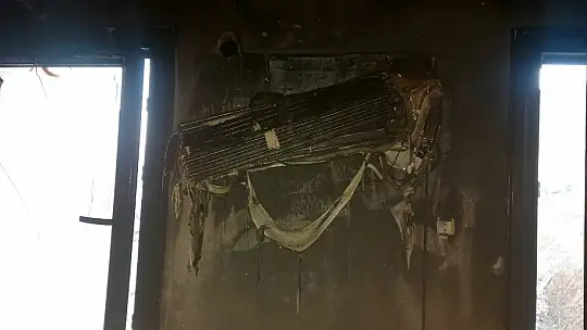 PATLANGIÇ'TA EV YANGINI KORKUTTU