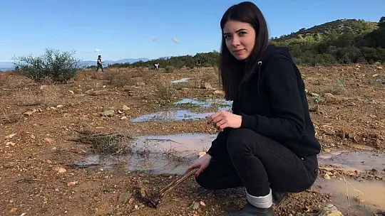 2 bin tohum topunu doğayla buluşturdular