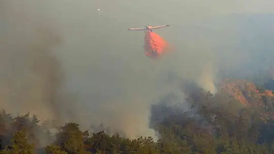 20 helikopter, 14 uçak ile müdahale başladı