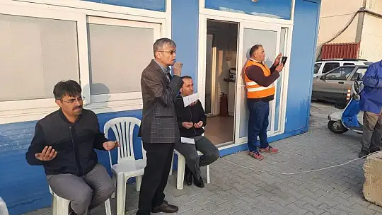 Çiftçiler lokma döktürdü