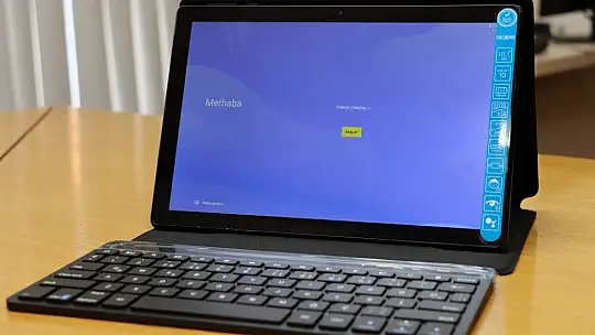 FTSO'dan ihtiyaç sahibi öğrencilere tablet desteği