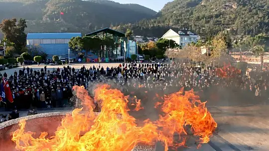 Fethiye'de Atatürk saygı ile anıldı