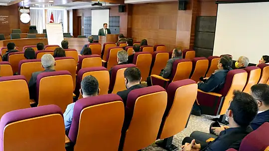 Genç Girişimciler Bilgilendirildi