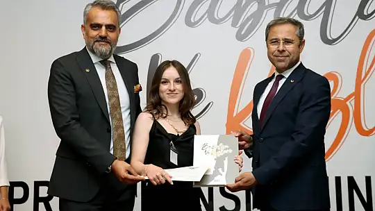 Muğla'da Babasının Bayrağını Taşıyan 63 Kadının Başarı Hikayesi Törenle Tanıtıldı