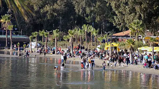 2023'Ü DENİZDE KARŞILADILAR