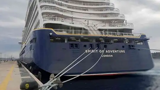 237 metrelik gemi 525 yolcusuyla Bodrum'da