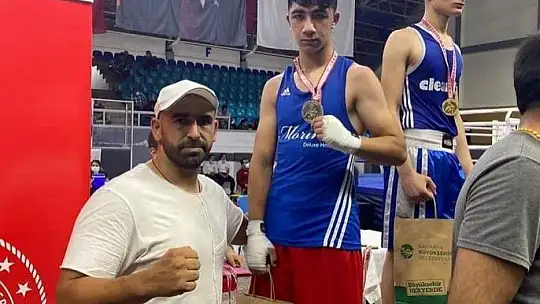 Fethiyeli Enes Kubat Türkiye ikincisi Oldu