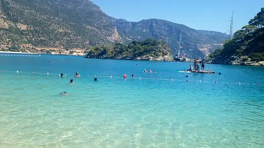 Kumburnu'nda Dj Çabakçor Rüzgârı Esti