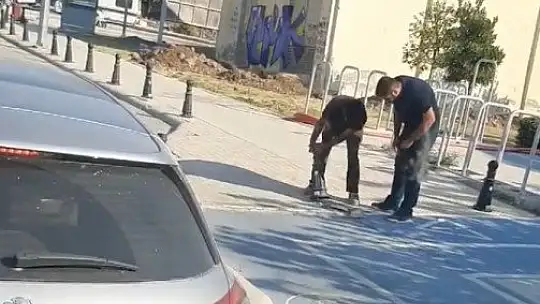 Trafik Magandaları Dubayı Söküp Kamyonetini Bisiklet Yolundan Geçirdi
