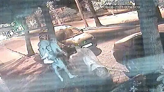 Motosiklet Kundaklama Saniye Saniye Güvenlik Kamerasında