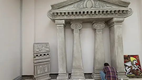 Seydikemer'de yerel ressamdan bir eser daha