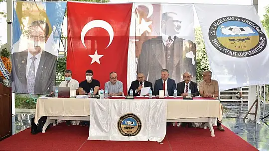 3. Bölge Esnaf ve Sanatkarlar Kredi ve Kefalet Kooperatifleri Birliği'nde Saraç güven tazeledi