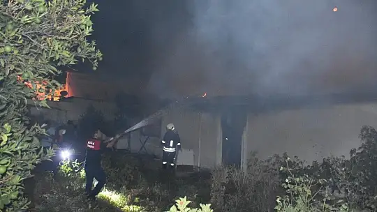 3 Çocuğunun yaşadığı evi yaktığı iddia edilen baba serbest bırakıldı