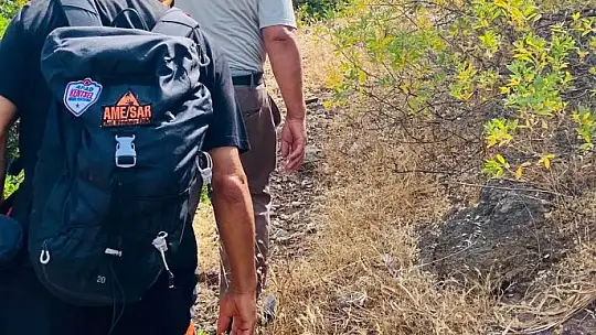 3 gün 10 metrelik çukurda mahsur kalan keçi kurtarıldı