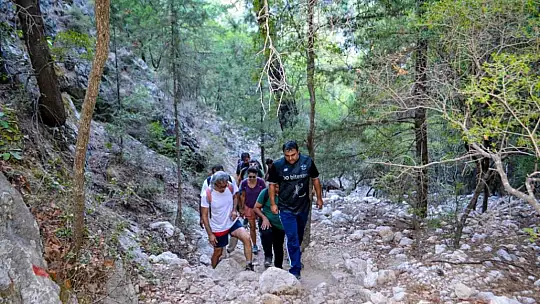 KAYMAKAM BALCI'DAN, ZORLU BÜYÜK ŞELALE YÜRÜYÜŞÜ