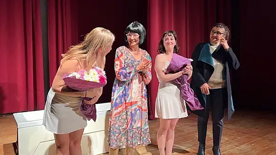 25 KASIM GÜNÜ'NE ÖZEL TİYATRO