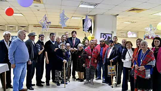 BAŞKAN KARACA'DAN YILBAŞI ZİYARETLERİ