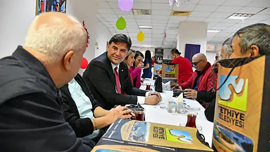 BAŞKAN KARACA'DAN YILBAŞI ZİYARETLERİ