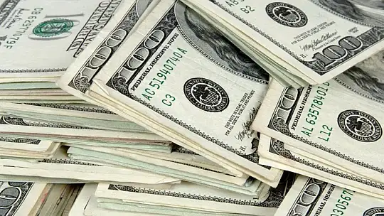 Dolar tüm zamanların rekorunu kırdı! 1 dolar 10 TL'yi gördü