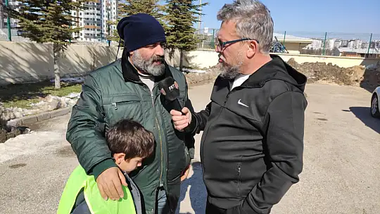 BAŞKAN KURT,' BAZI İLÇELERİN YARISI YIKILDI'