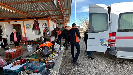 KARACA, AFET GÖNÜLLÜLERİ İLE BİR ARAYA GELDİ